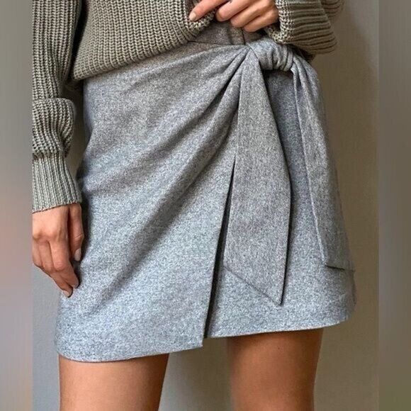 Wilfred Gray Plaid Wool Wrap-Front Mini Skirt Size 4 - Picture 2 of 6
